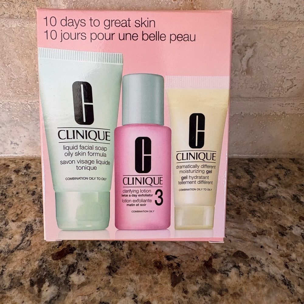Clinique Skincare Set - for combination to oily skin types
